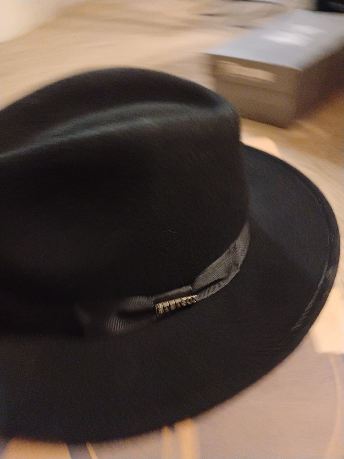 Picture 4 of 5