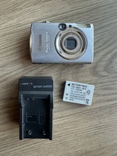 Canon PowerShot Digital ELPH SD800 IS - 7.1MP Digital Camera