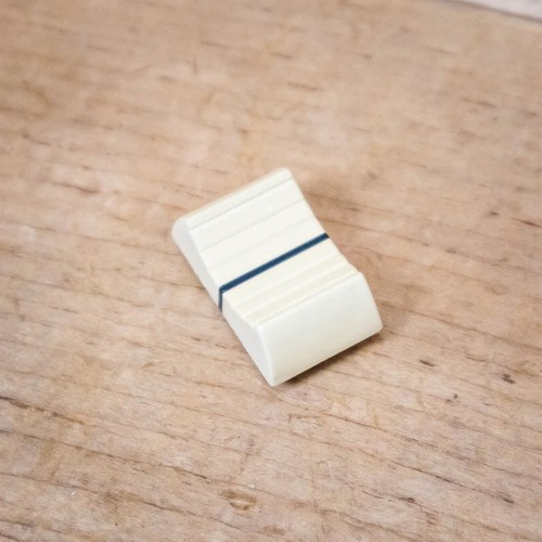 Mackie CR-1604 Replacement Fader Cap White Slider Level UMACK99
