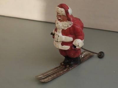 SANTA CLAUS-  Barclay Manoil Christmas Lead Figure Santa On Skis