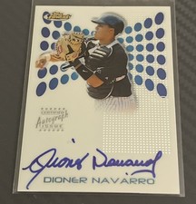 2004 Topps Finest Dioner Navarro #122 Rookie Auto