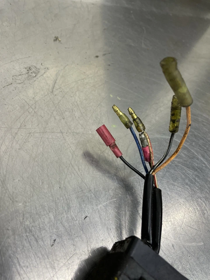 80 81 82 83 84 85 86 87 88 89 Yamaha SS440 OEM CDI Box Ign Box Assembly Six Plug - Image 3 of 4