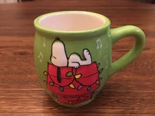 2013 Snoopy Mug Peanuts Worldwide LLC 8 Oz Mug Cup