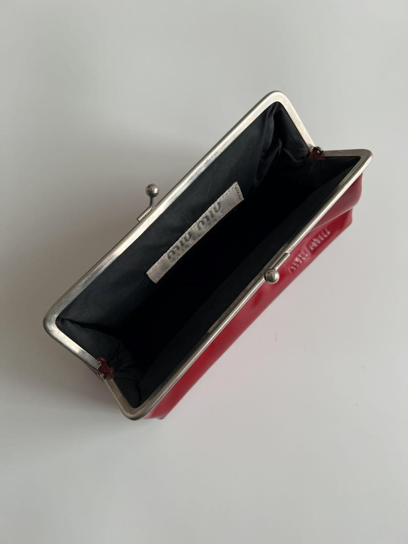 バッグ OLD MIU MIU ENAMEL HAND POUCH 1990s MIU MIU ENAMEL SHOULDER BAG RED Vintage Archives