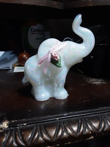 VINTAGE FENTON OPALESCENT ELEPHANT WITH PINK ROSE THAT IS DAMAGED