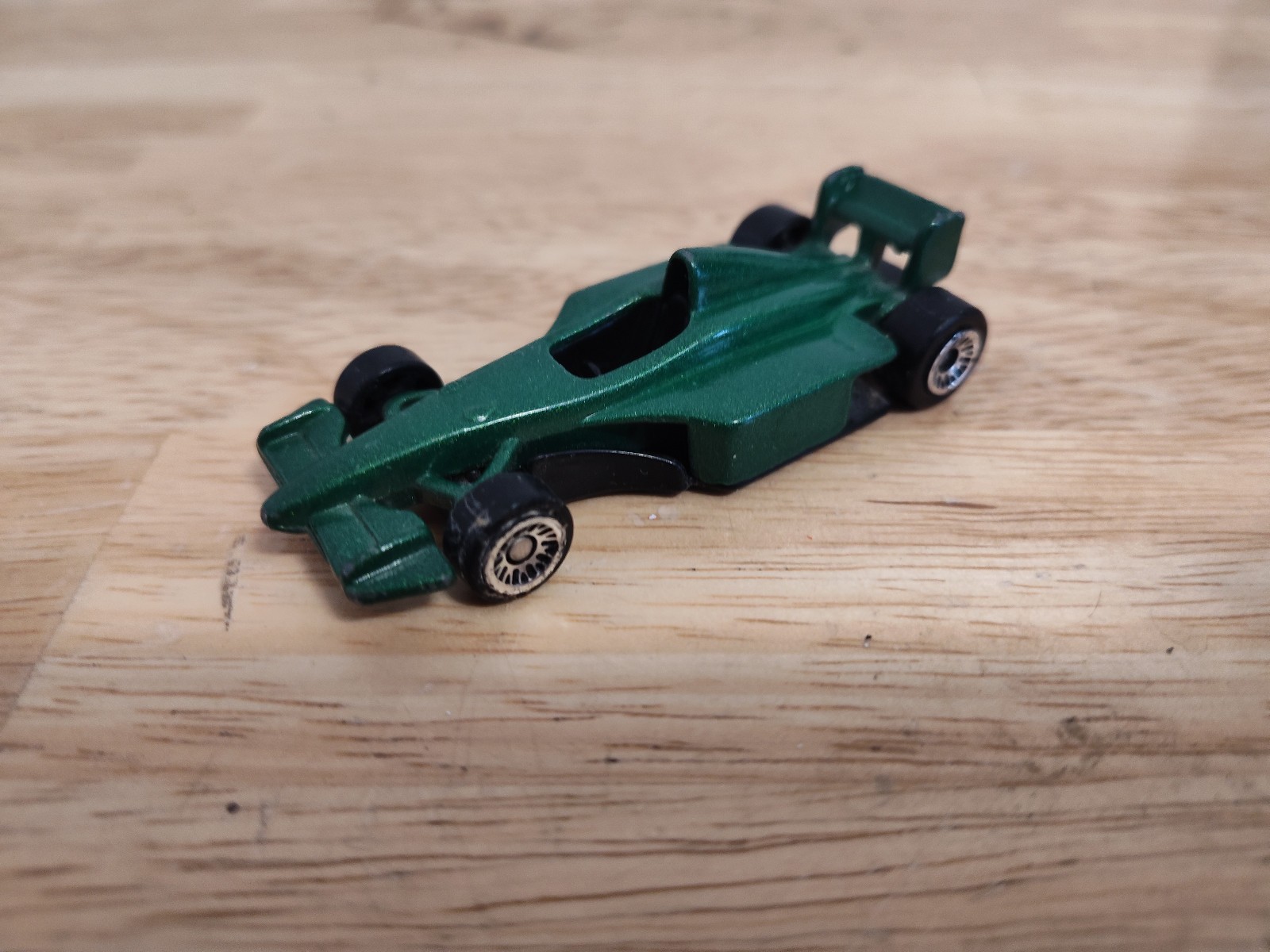 Hot Wheels GP-2009 2000 McDonalds Happy Meal Metalflake Green Display Quality