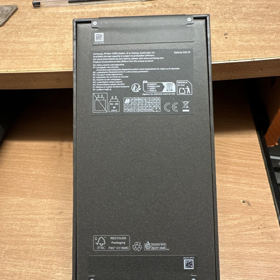 Samsung Galaxy S25 FE Jetblack 6.7" 256GB 5G Unlocked & SIM Free Smartphone - Image 2 of 3