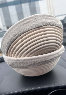 NWOT 2 Piece 9  Bread Proofing Baskets Round Banneton with Liner Artisan Bread