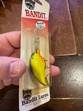 Pre-Pradco Bandit 300 - Lg. Red Pack w/ Triple Grip - Chartreuse Black Back  305