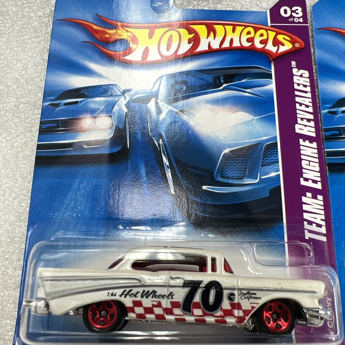 Hot Wheels(2)2008 Team-Engine Revealers'57 Chevy Bel Air Pearl