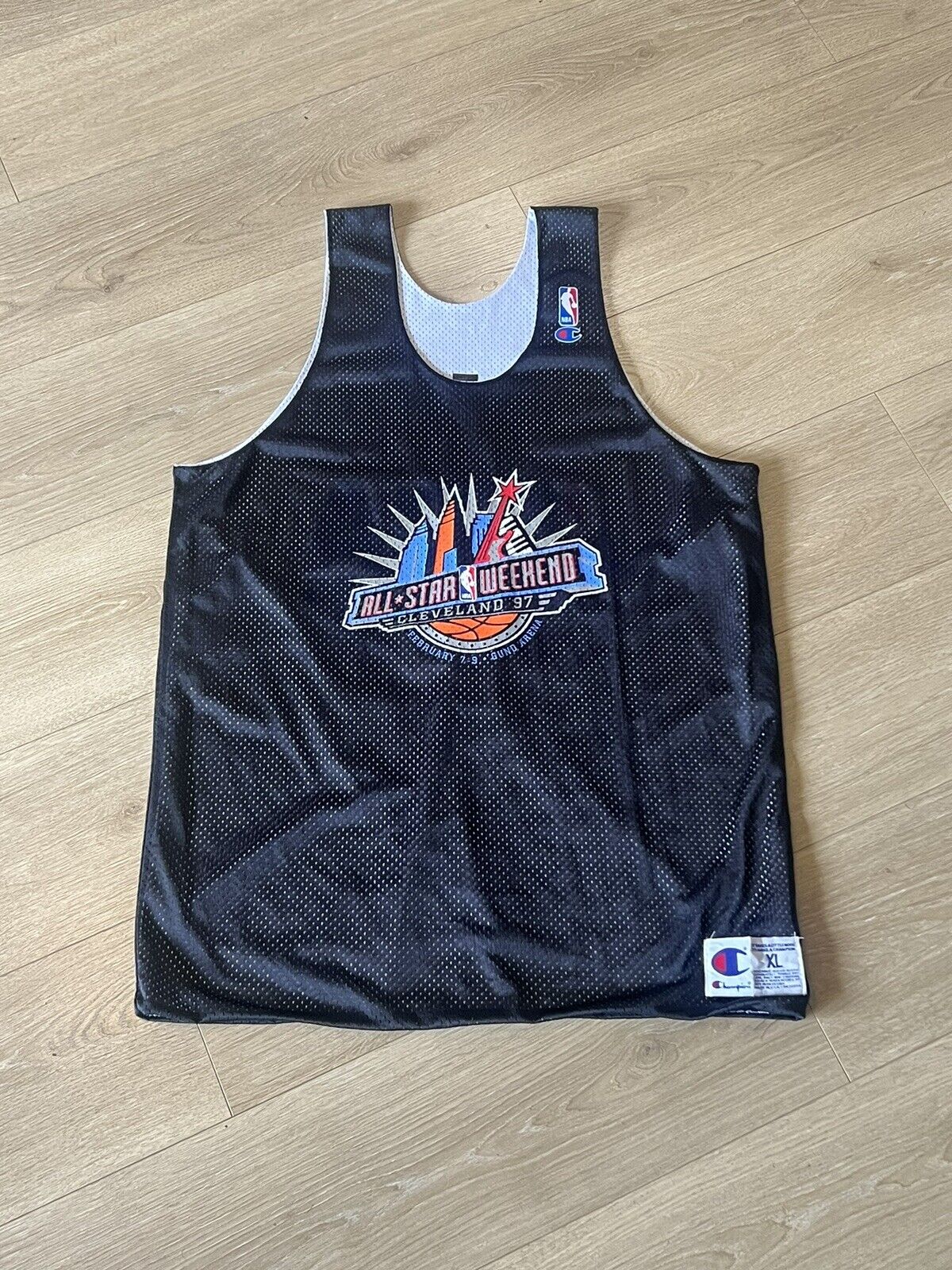 Picture 1 of 5