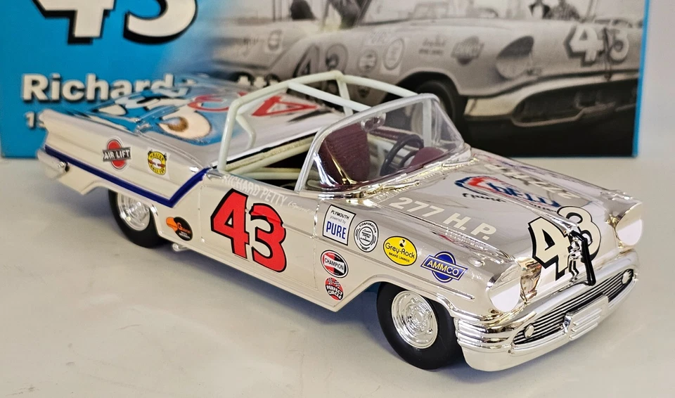 Plata cromo Richard Petty 1/24 #43 1957 Olds convertible fundido a presión #27 de 72 Foto 2 de 4