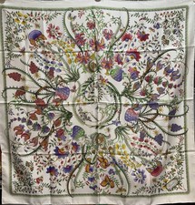 New Gucci Scarf with Gift Box Flora Print Ivory White Multicolor Silk Wrap