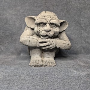 Vintage 1995 Concrete Sitting Gargoyle Statue Stone Garden Figurine SG-161 USA