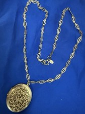 Collar vintage Park Lane 24" tono dorado con medallón de 2" (tal vez Sarah Cov)