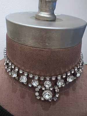 1940-1950s Rhinestone Choker Necklace  Weiss Style Unsigned 8.5''