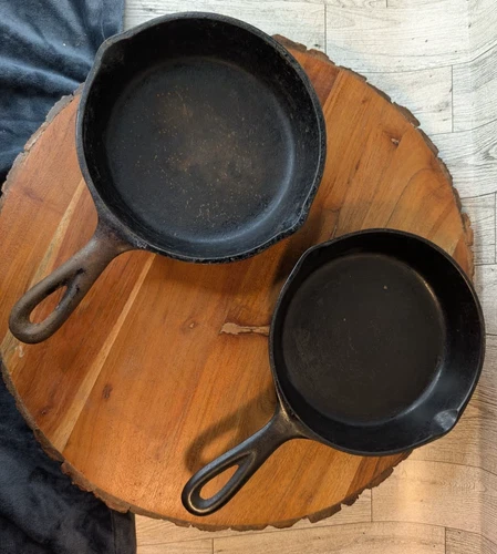 Vntg Pair #3 Lodge Cast Iron Skillets one unmarked other SK w/3-notch heat rings