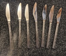 7 x VINERS INTERNATIONAL EXECUTIVE SUITE DINNER DESSERT KNIVES STAINLESS STEEL