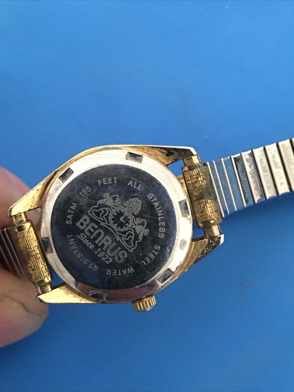 Vintage Geneva Ladies watch, running with new battery A