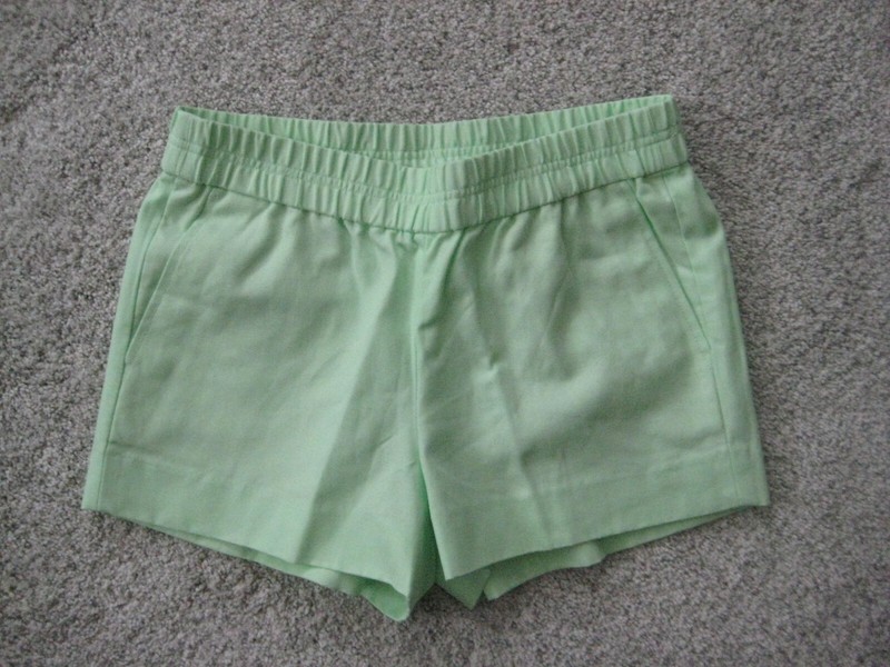 J.Crew Light Green Boardwalk Shorts Size 2 NWT