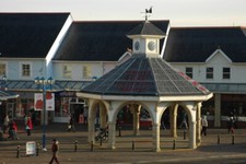 Photo 6x4 Castle Court Shopping Centre, Caerphilly A replica market hall  c2008