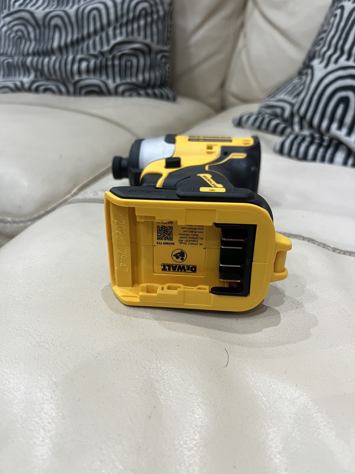 18 v Brand New Dewalt Impact Drill eBay