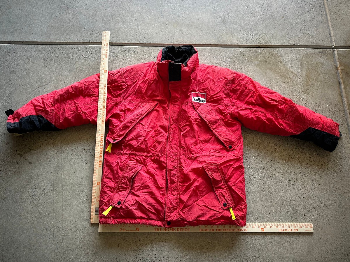Vintage Marlboro Cigarettes Country Store Down Puffer Jacket Size