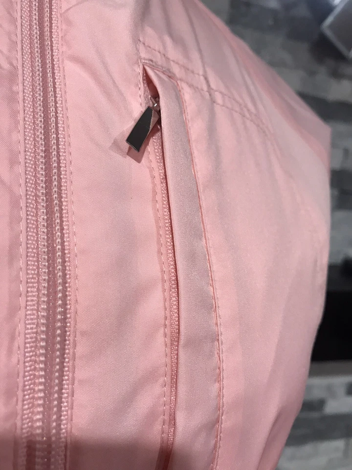 Abrigo chaqueta de lluvia rosa ligero Izod XFG para mujer talla XS Foto 4 de 4