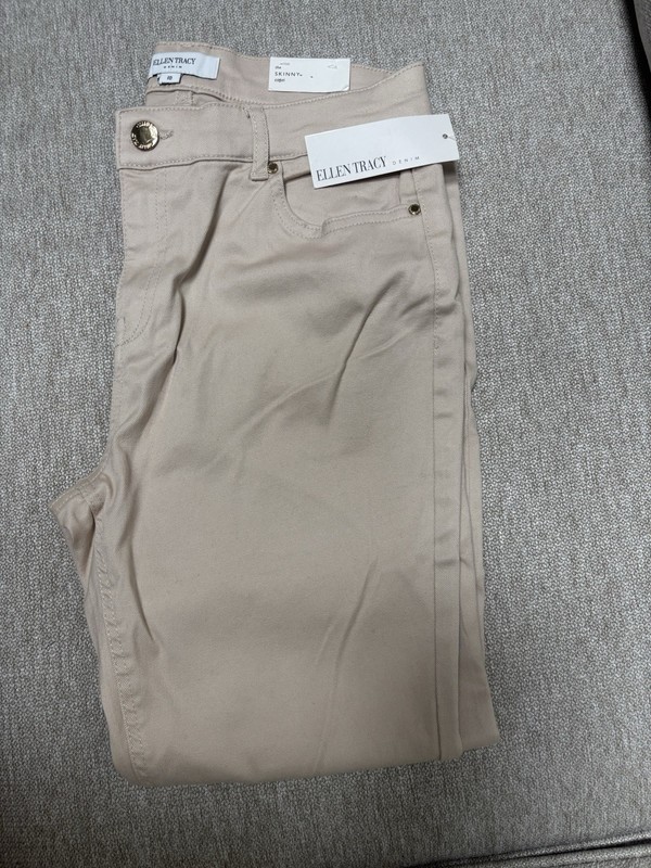 Ellen Tracy Skinny Capri Jeans Sz 10 Tan NWT