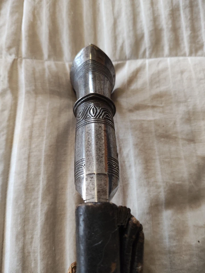 Antique khukuri India / Nepal - Image 3 of 4