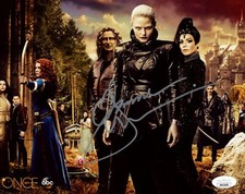 2014 Cryptozoic Once Upon a Time Season 1 Autographs Guide 28