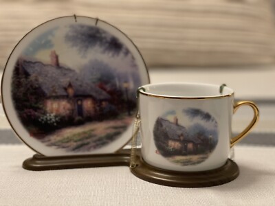 THOMAS KINKADE ''MOONLIGHT COTTAGE'' SET TELEFLORA CUP & SAUCER  