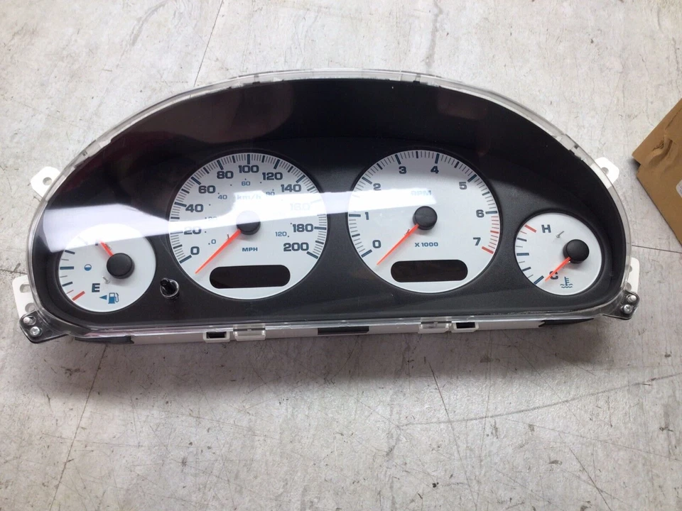 Dodge Grand Caravan 2002 panel de instrumentos fabricante de equipos originales Mopar 4685749AI Foto 3 de 4