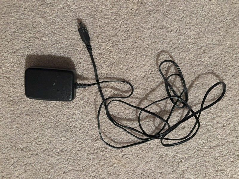 BlackBerry 6-Foot (0.5A) Mini-USB Wall Charger/Adapter - Black (PSM05R-050CHW)