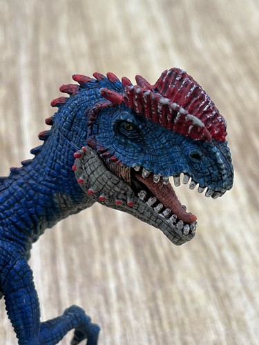 Schleich Modern Dilophosaurus Dinosaur Model Mint Shape Display Worthy - Picture 2 of 5