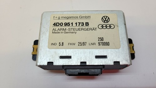 AUDI A4 B5 - Alarmsteuergerät Steuergerät Alarm 4d0951173b (20)