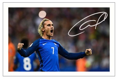 Antoine Griezmann signe son 10e but sur coup franc avec l'Atlético