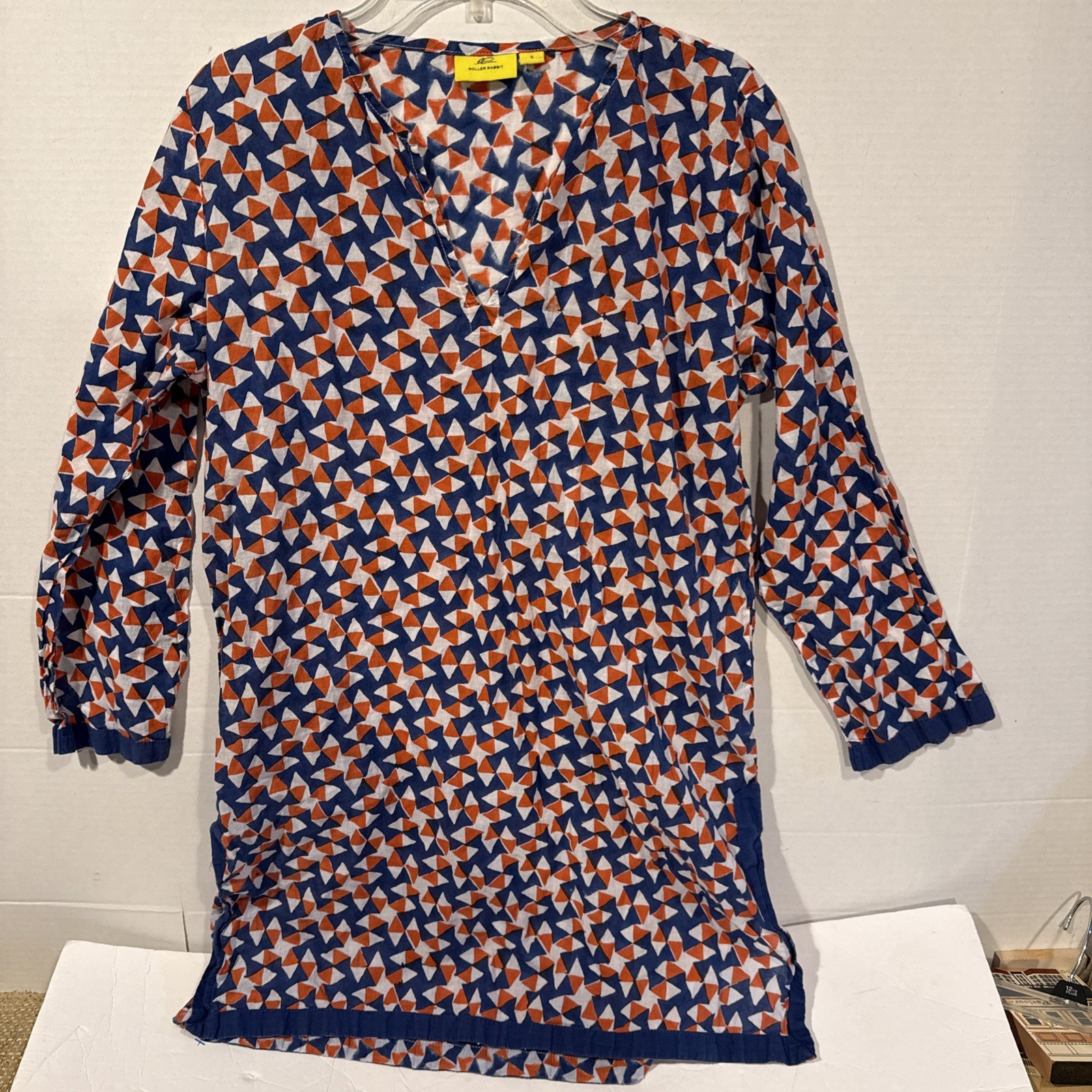 ROBERTA ROLLER RABBIT Red Blue Triangle Lightweig… - image 1