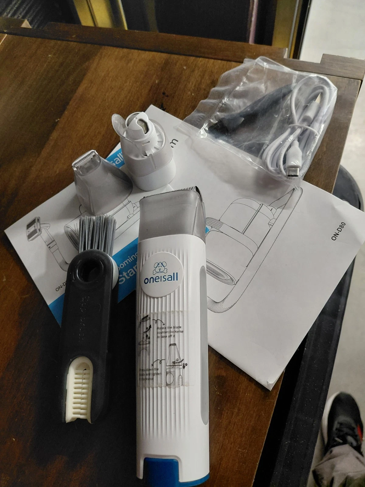 Oneisall LM2/LM5 Pet Grooming Vacuum Main Clipper & USB Charger Replacement
Opens in a new window or