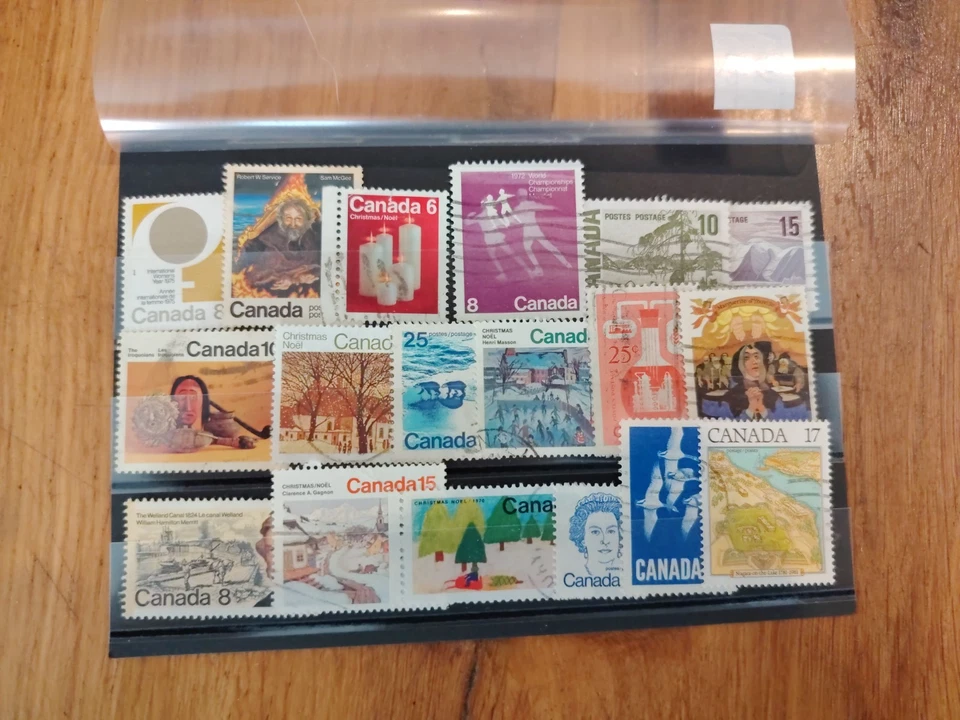 18 timbres Canada lot 70 - Photo 1/1