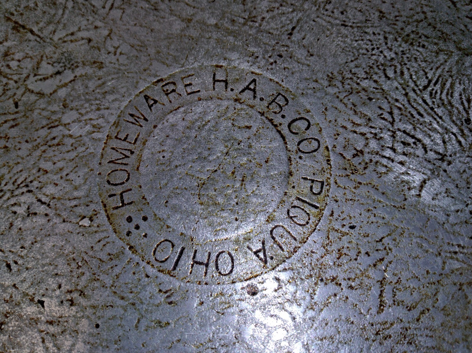 VINTAGE HOMEWARE H.A.B. CO. ALUMINUM ROASTER DUTCH OVEN AND UNDERPLATE