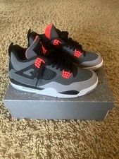 Jordan 4 Retro Infrared 2022 Size 9