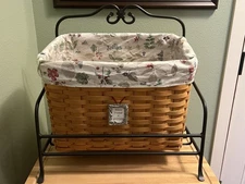 Longaberger 2002 Newspaper Basket with L/divided P, WI stand and tie-on