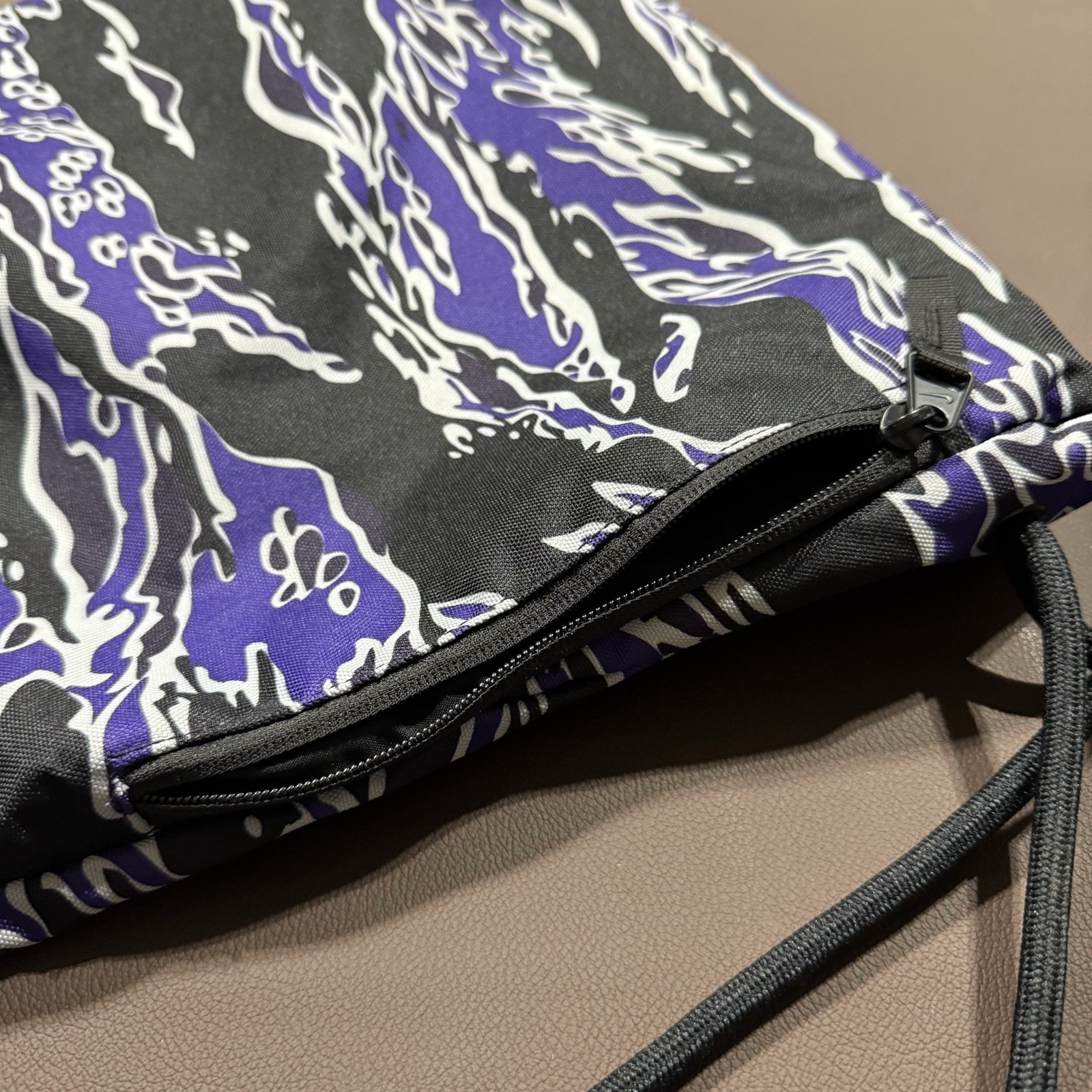 Nike Drawstring Backpack Sackpack Bag Purple Blac… - image 5