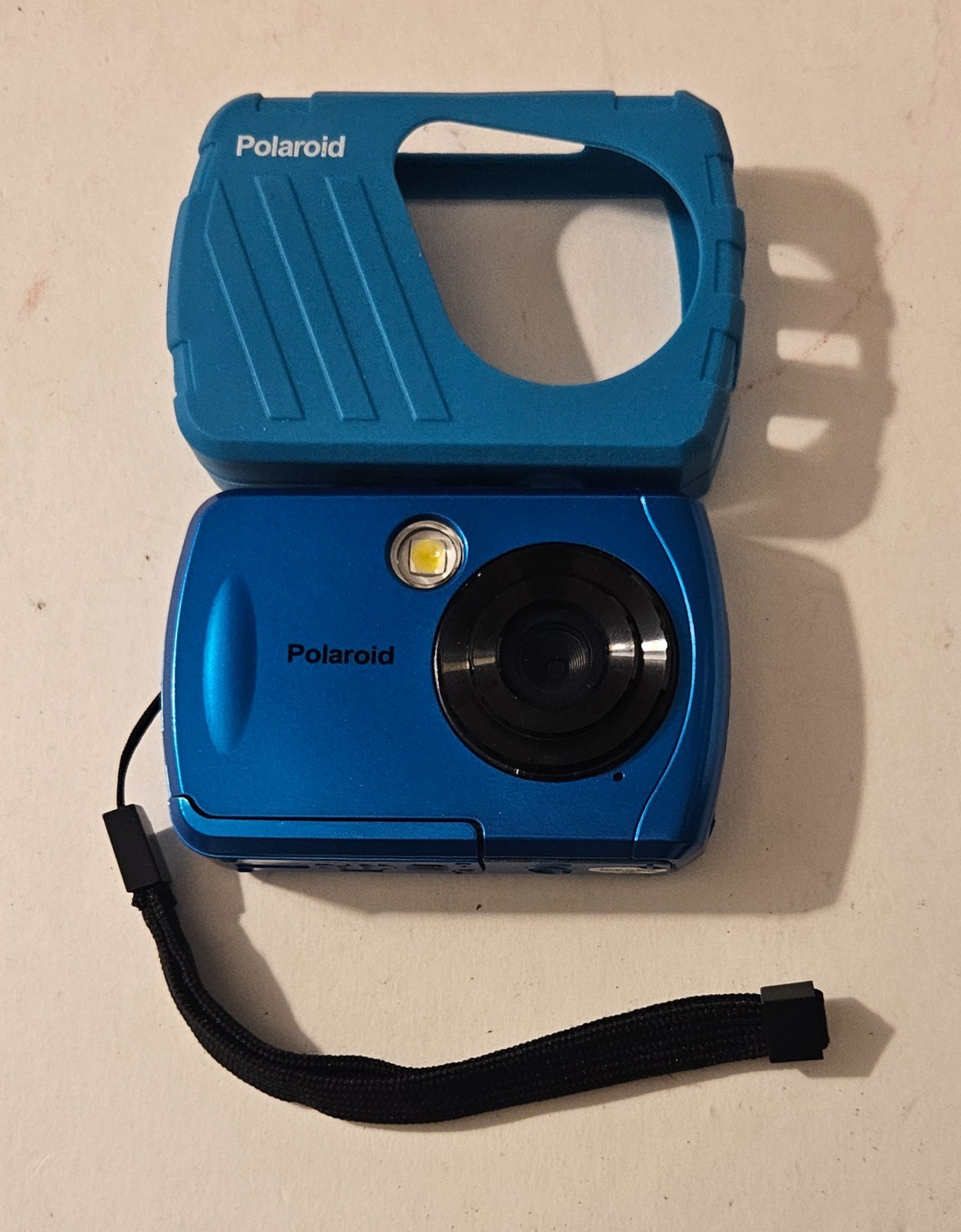Polaroid Waterproof Compact Digital Camera 3MP Blue USB LCD 