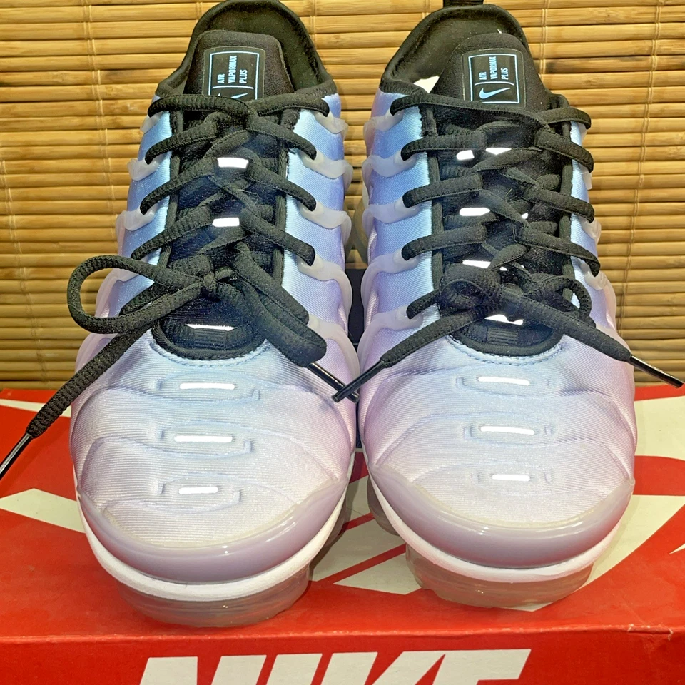 NIKE® Air Vapormax Plus “Purple Fade” DZ5204-500 Women’s Size 8 New w/ Box - Image 3 of 4