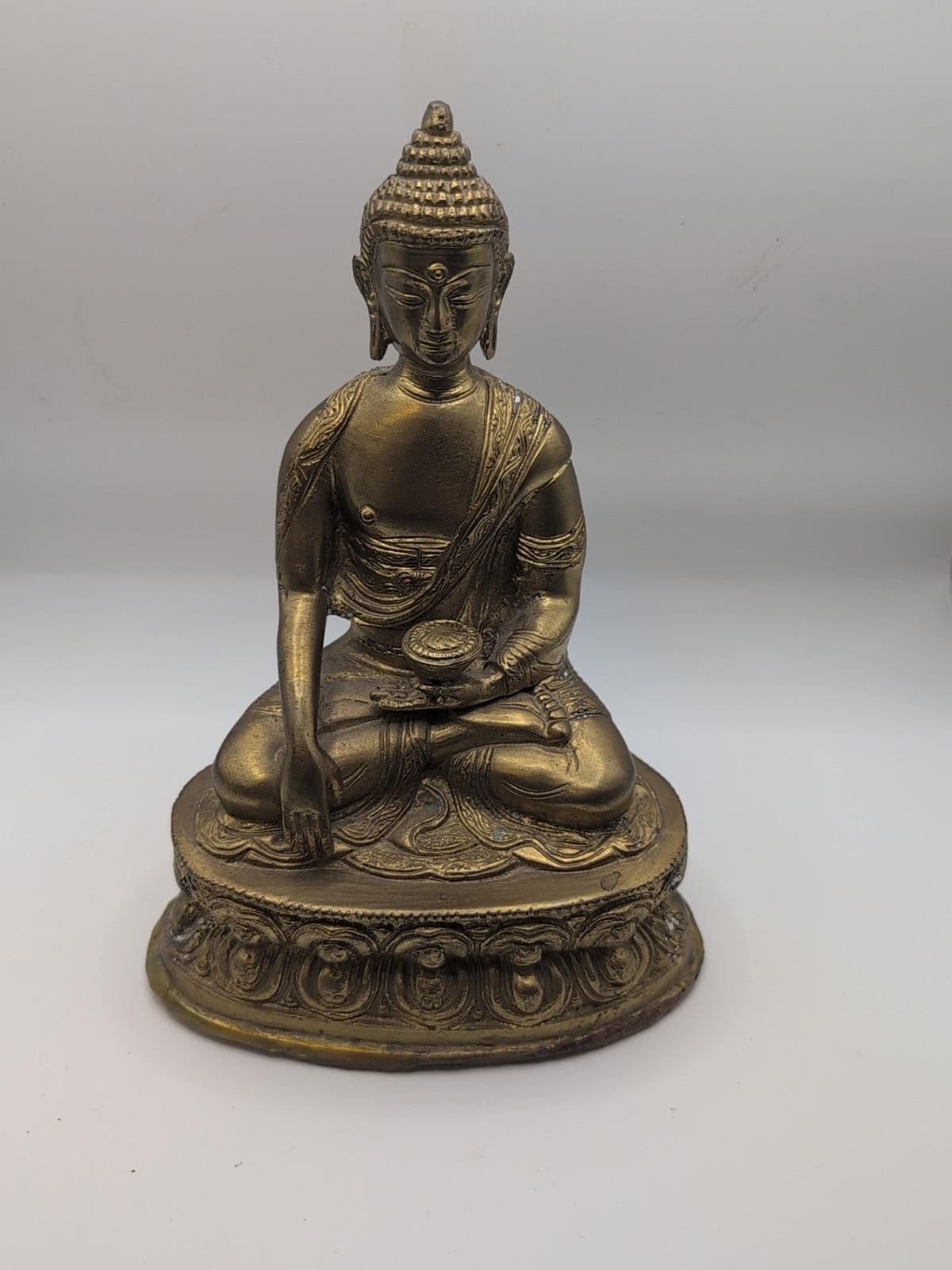 vintage brass  Buddha statue,  Shakyamuni Buddha