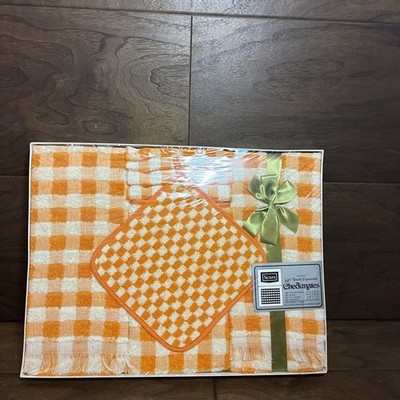 Vintage Sears Five Pc Gift Towel Ensemble Checkmates Set( New Sealed)