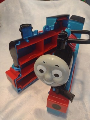 Thomas the Tank Engine Take-N-Play Carrier (2002) Learning Curve