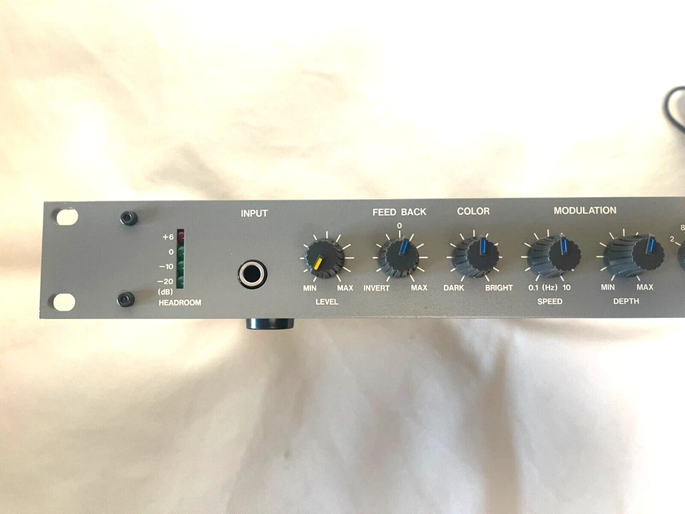 Vestax DIG-400 Digital Delay 1U Rack Effect AC100V - Image 2 of 4